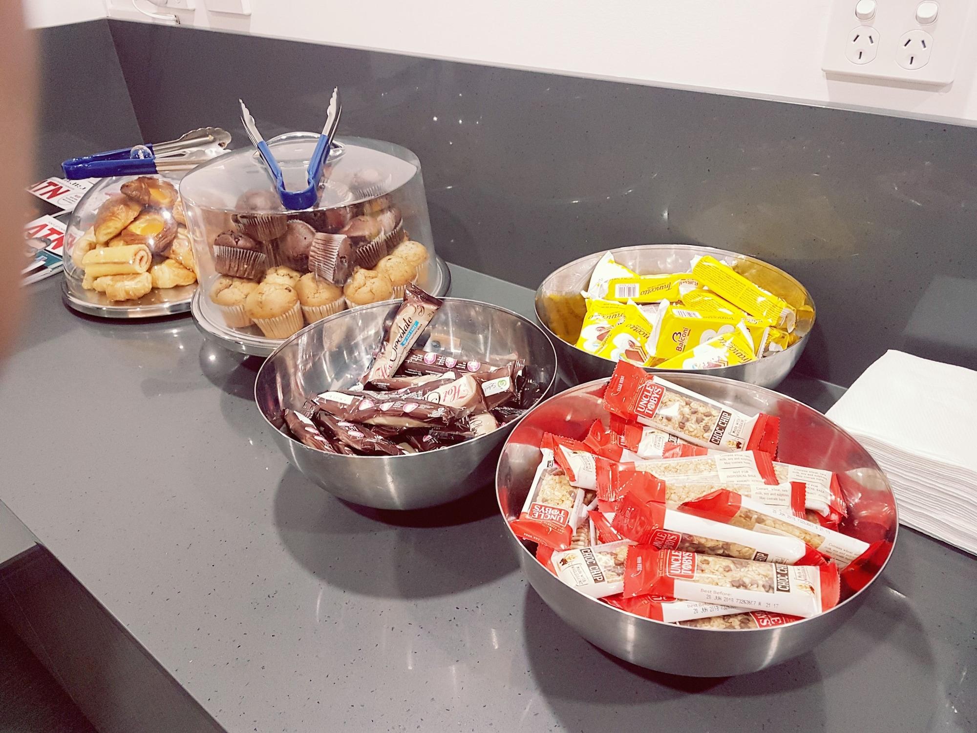 Restaurant ValueSuites Green Square