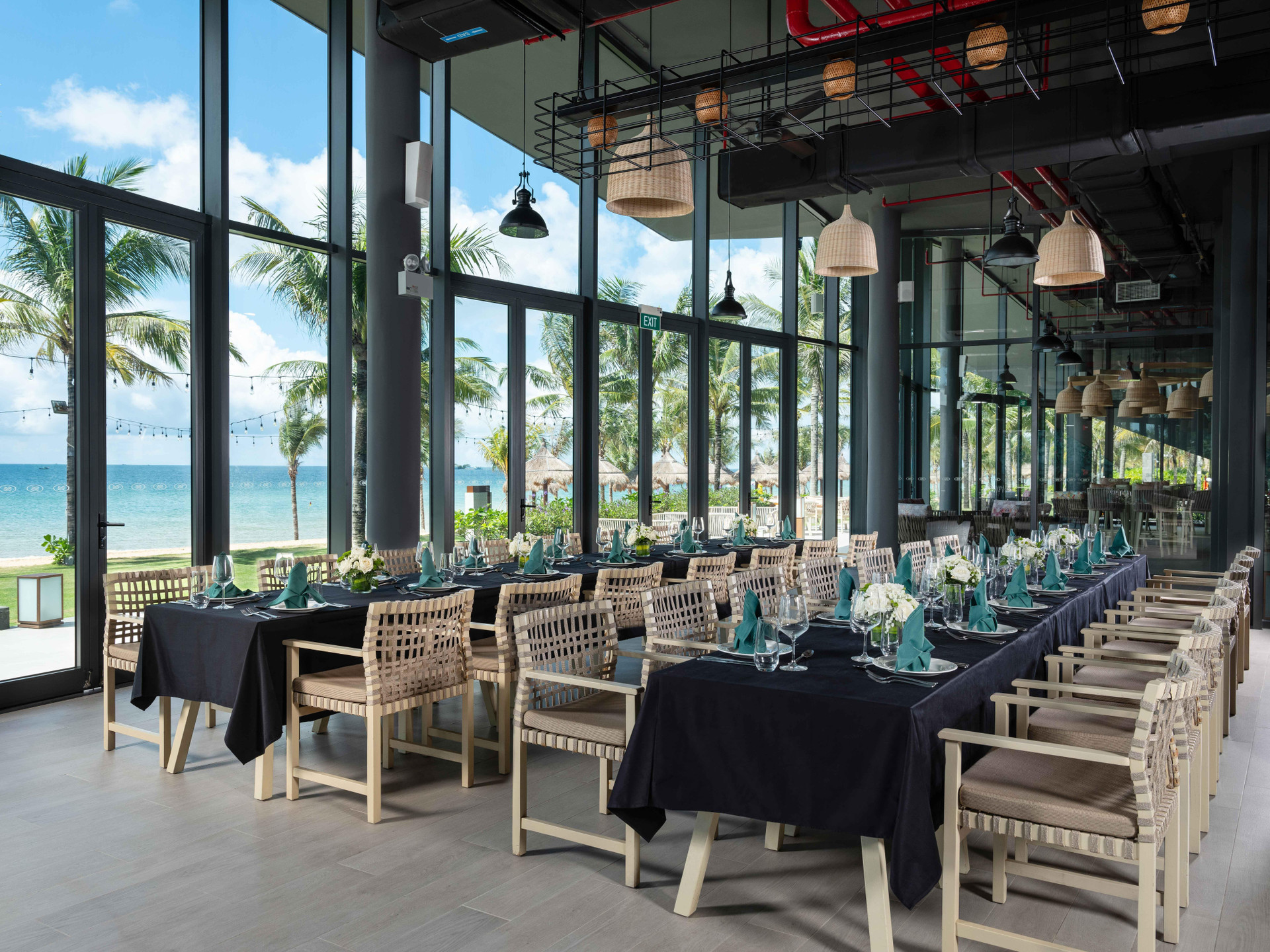 Restaurant Crowne Plaza Phu Quoc Starbay Vietnam