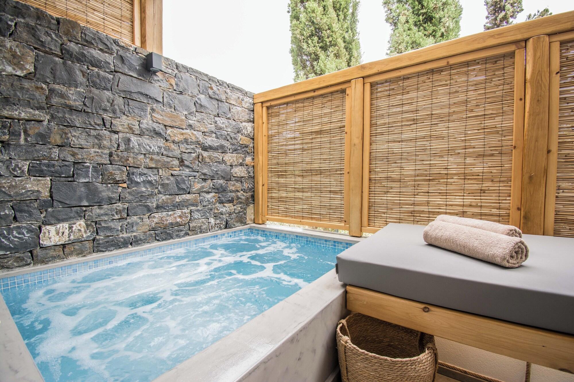 Vista Piscina Aqua Blu - Adults Only  by Checkin