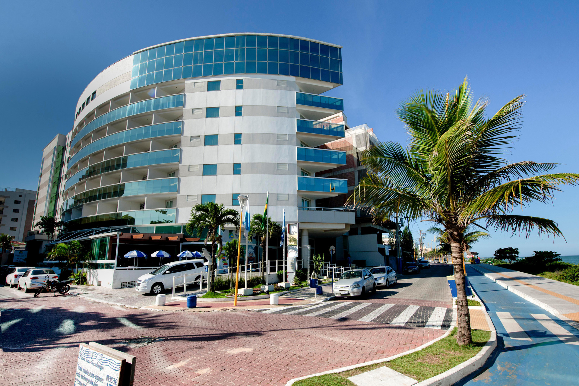 Vista Exterior Comfort Suites Macae