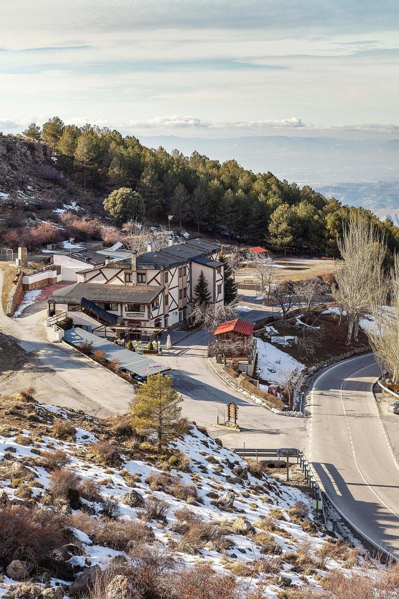 Vista Exterior Hotel Sulayr