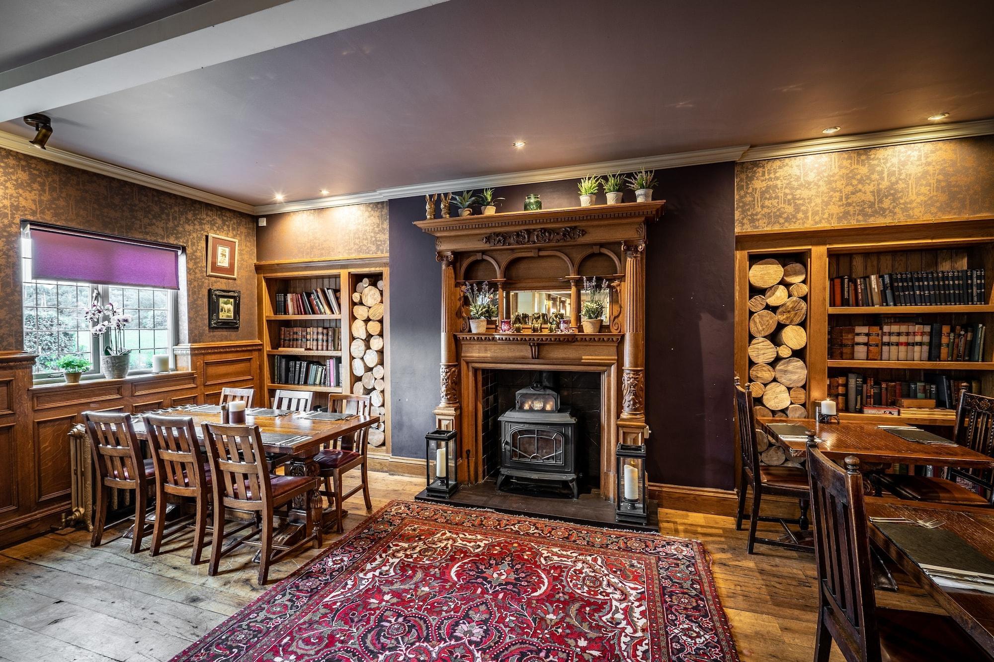 Restaurant Bears Paw Inn