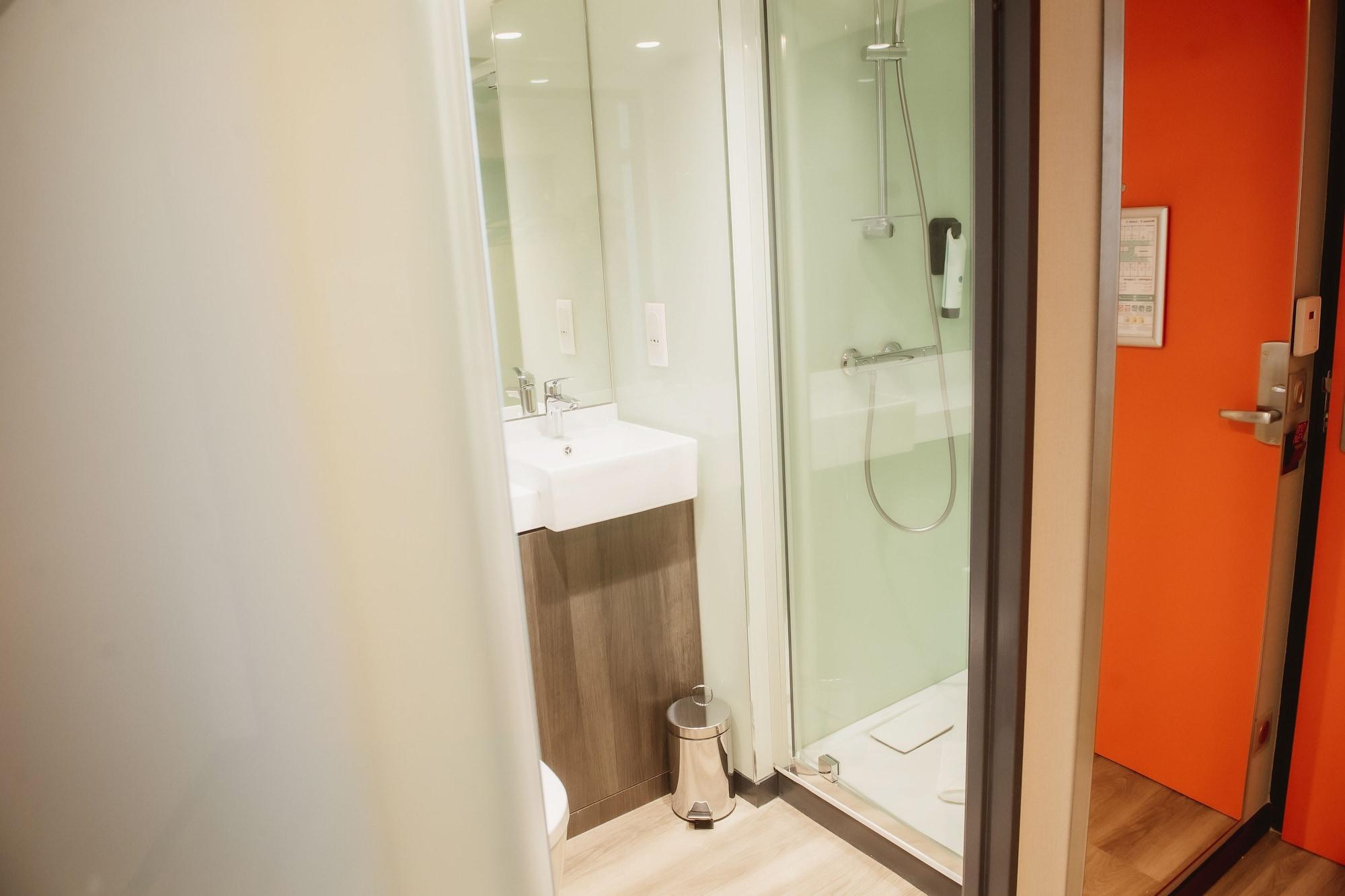 Equipamiento de Habitación easyHotel Paris Nord Aubervilliers