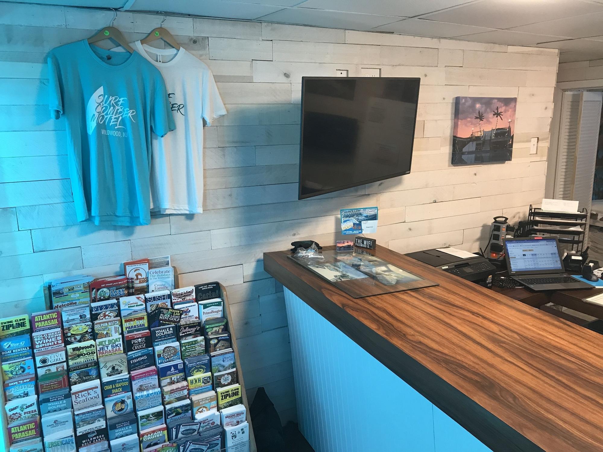 Vista Lobby Surf Comber Motel