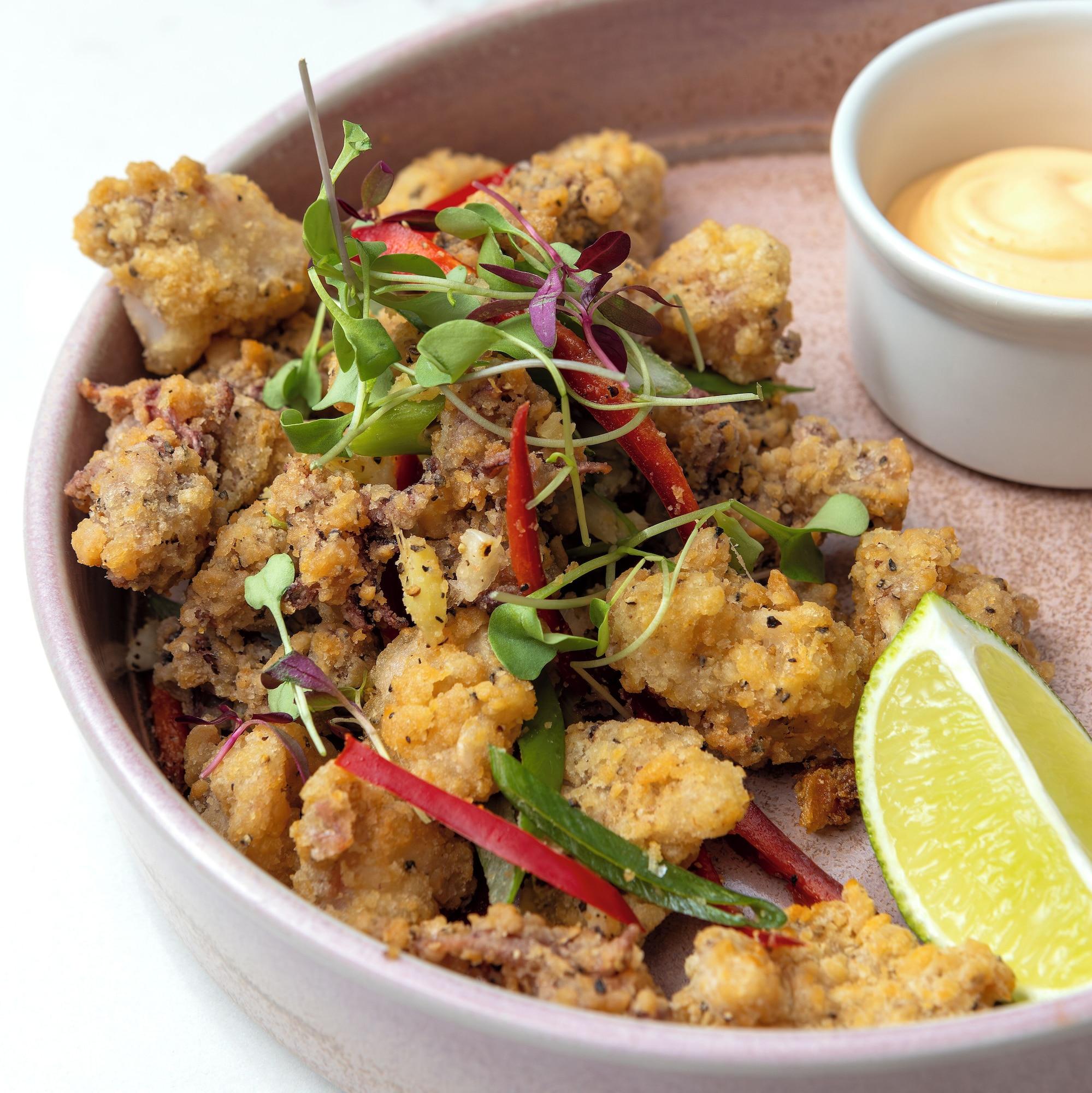 Restaurant Holiday Inn Manchester-Media City UK by IHG