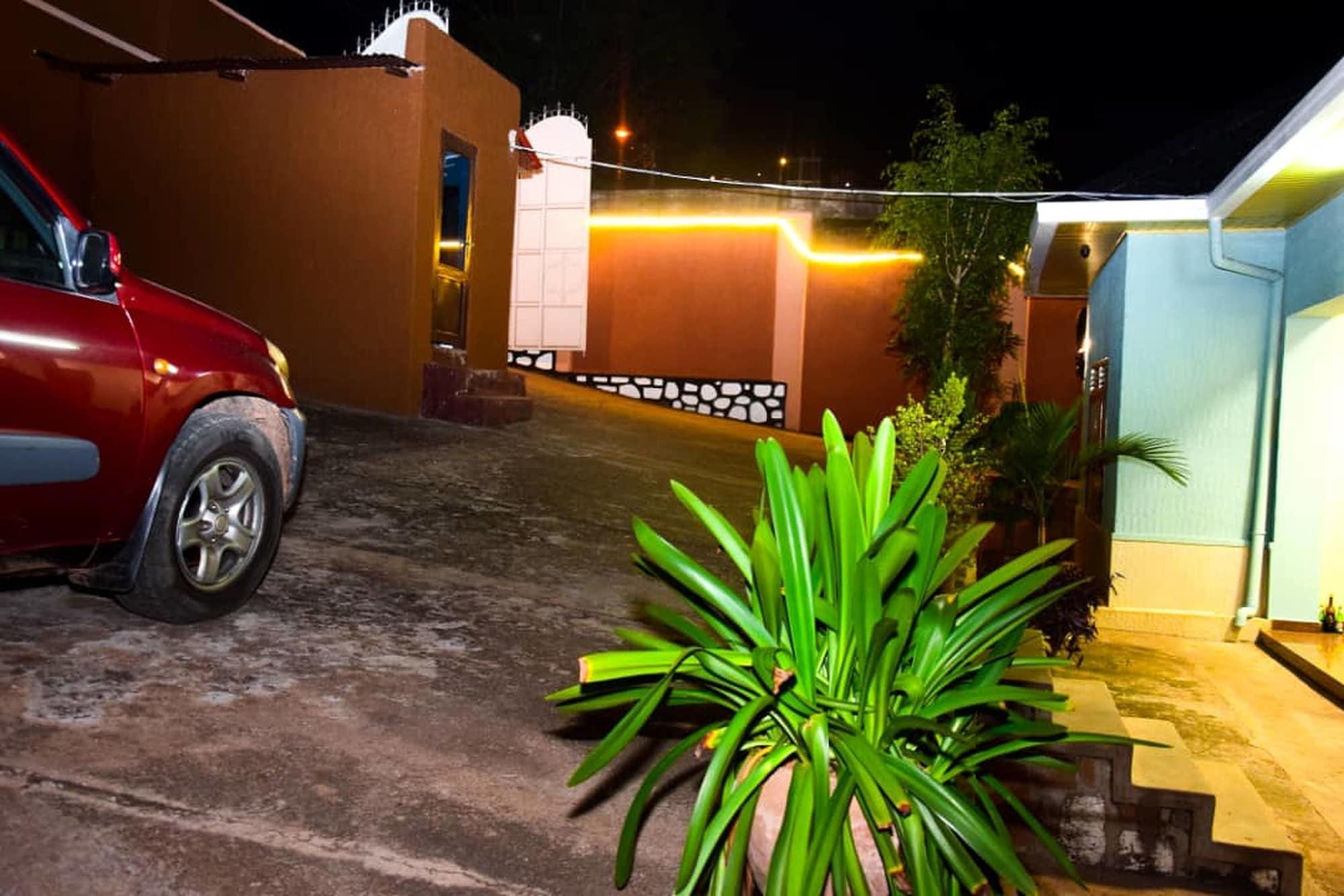 Comodidades del Alojamiento Zebra Tourism  Hotel