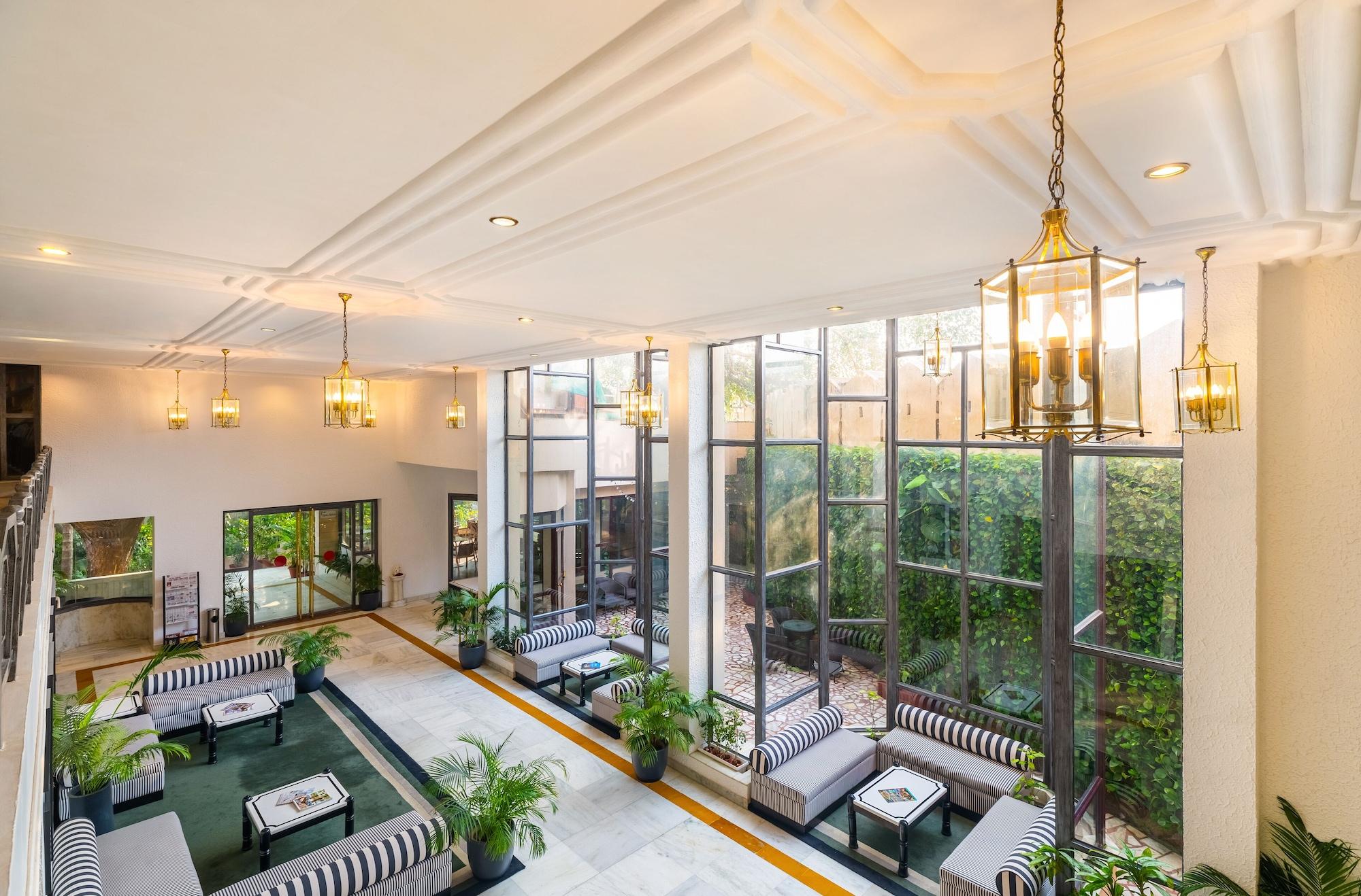 Vista Lobby Rajdarshan - A Lake View Hotel in Udaipur