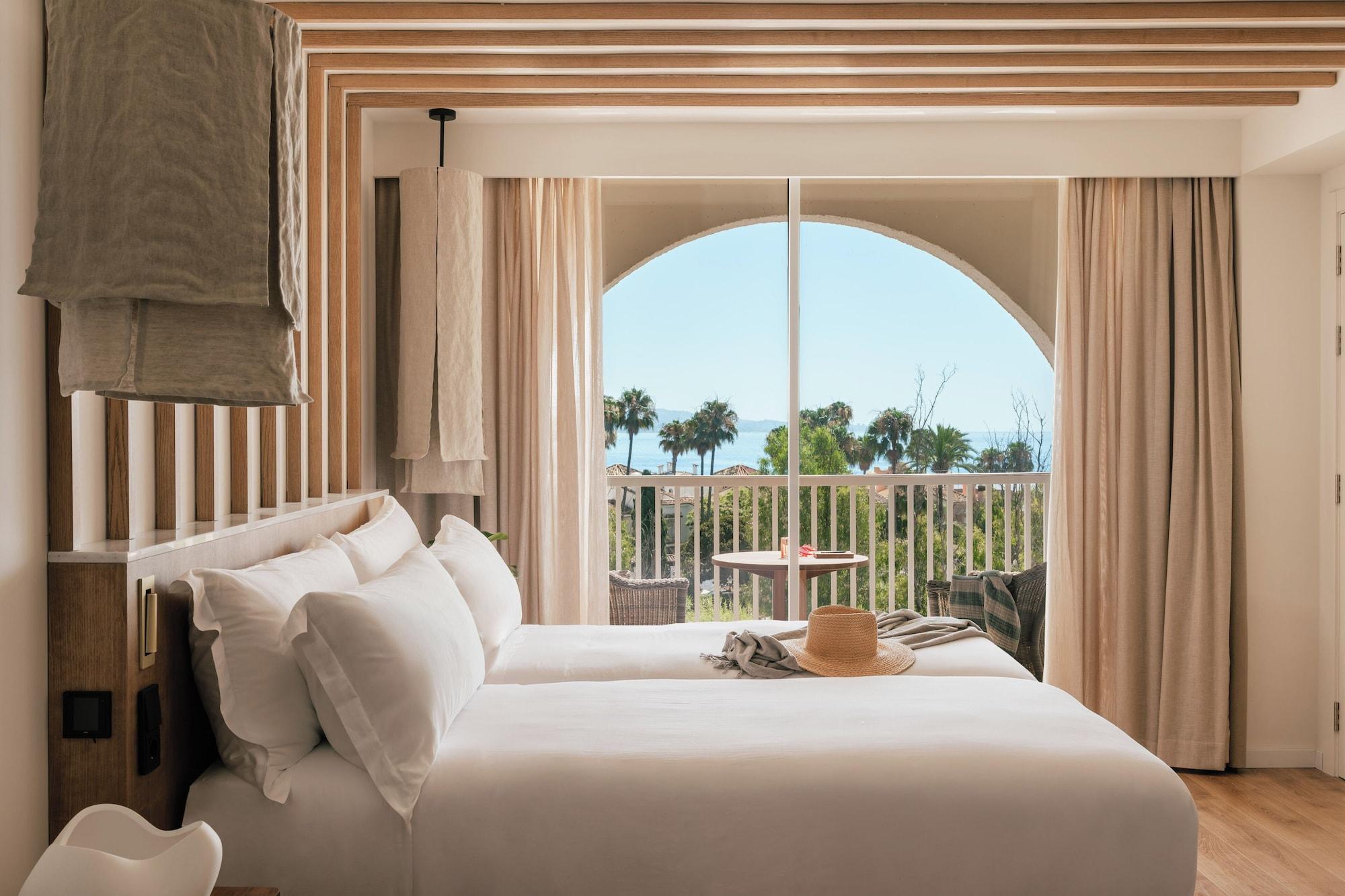 Habitación ME Marbella by Meliá