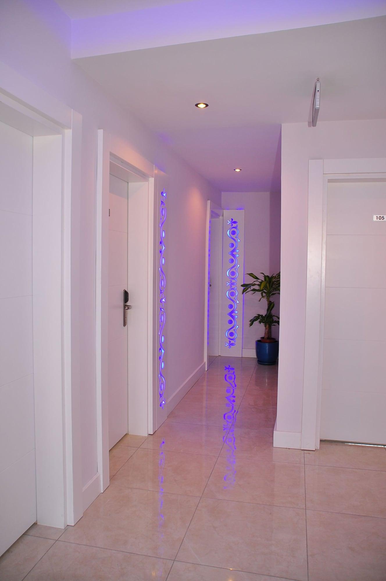 Varios Aura Boutique Hotel