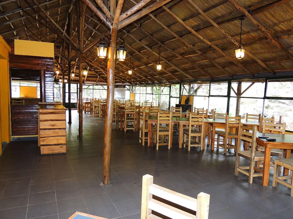 Bar/Salón Hostería El Cambio