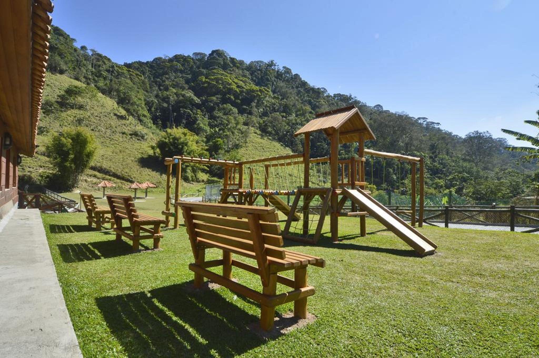 Instalaciones Recreativas Fazenda Suica Le Canton