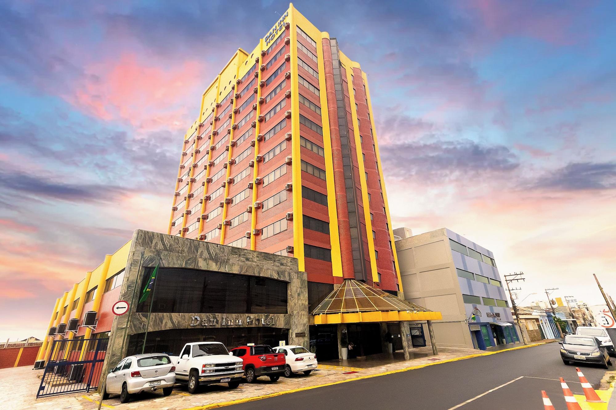 Vista Exterior Hotel Dan Inn Ribeirão Preto by Nacional Inn
