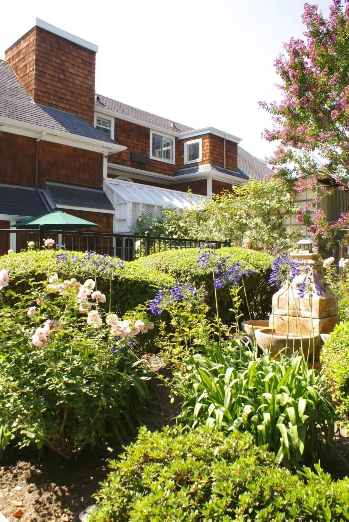 Vista Exterior Elm House Inn