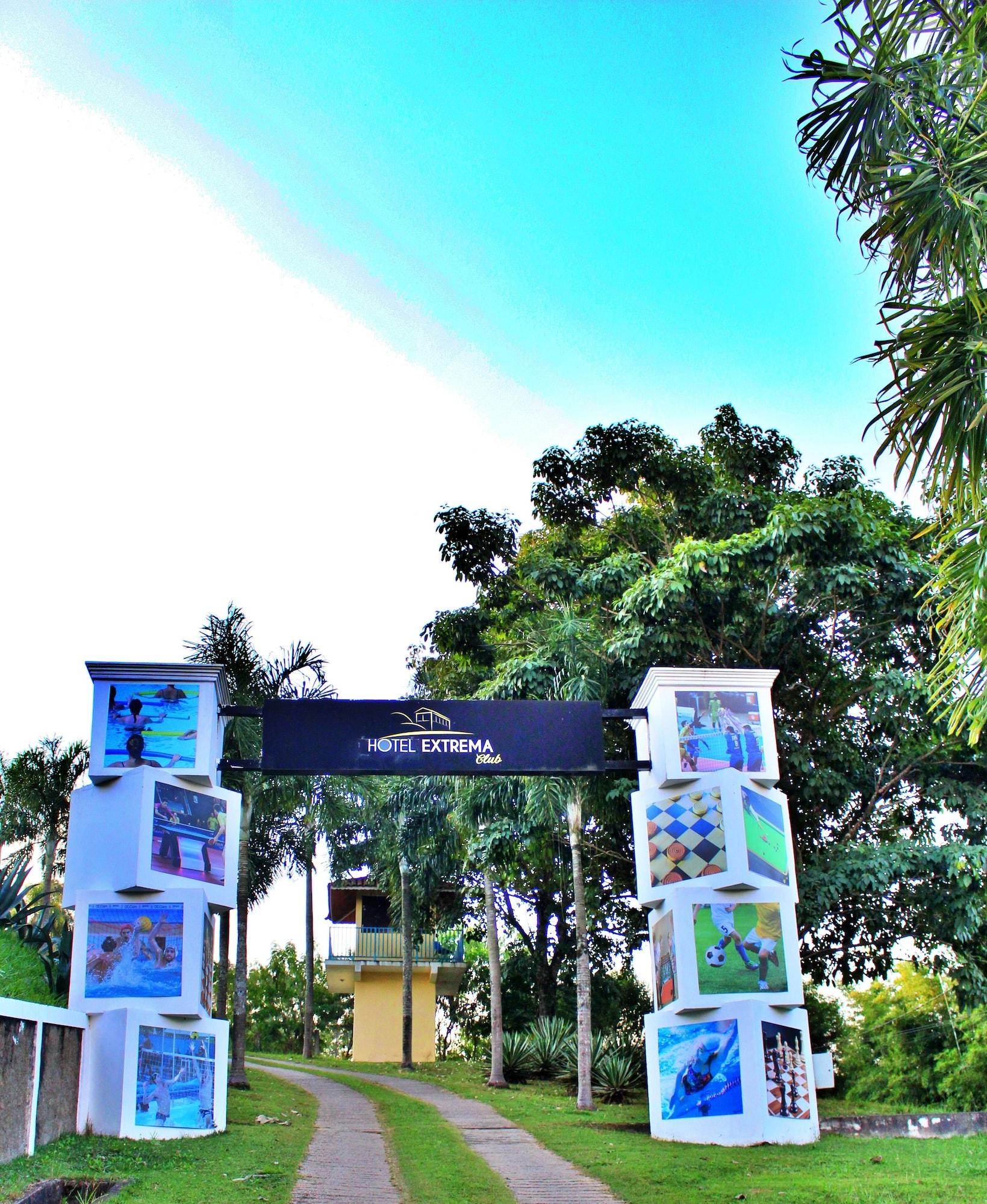 Vista Exterior Hotel Extrema Club