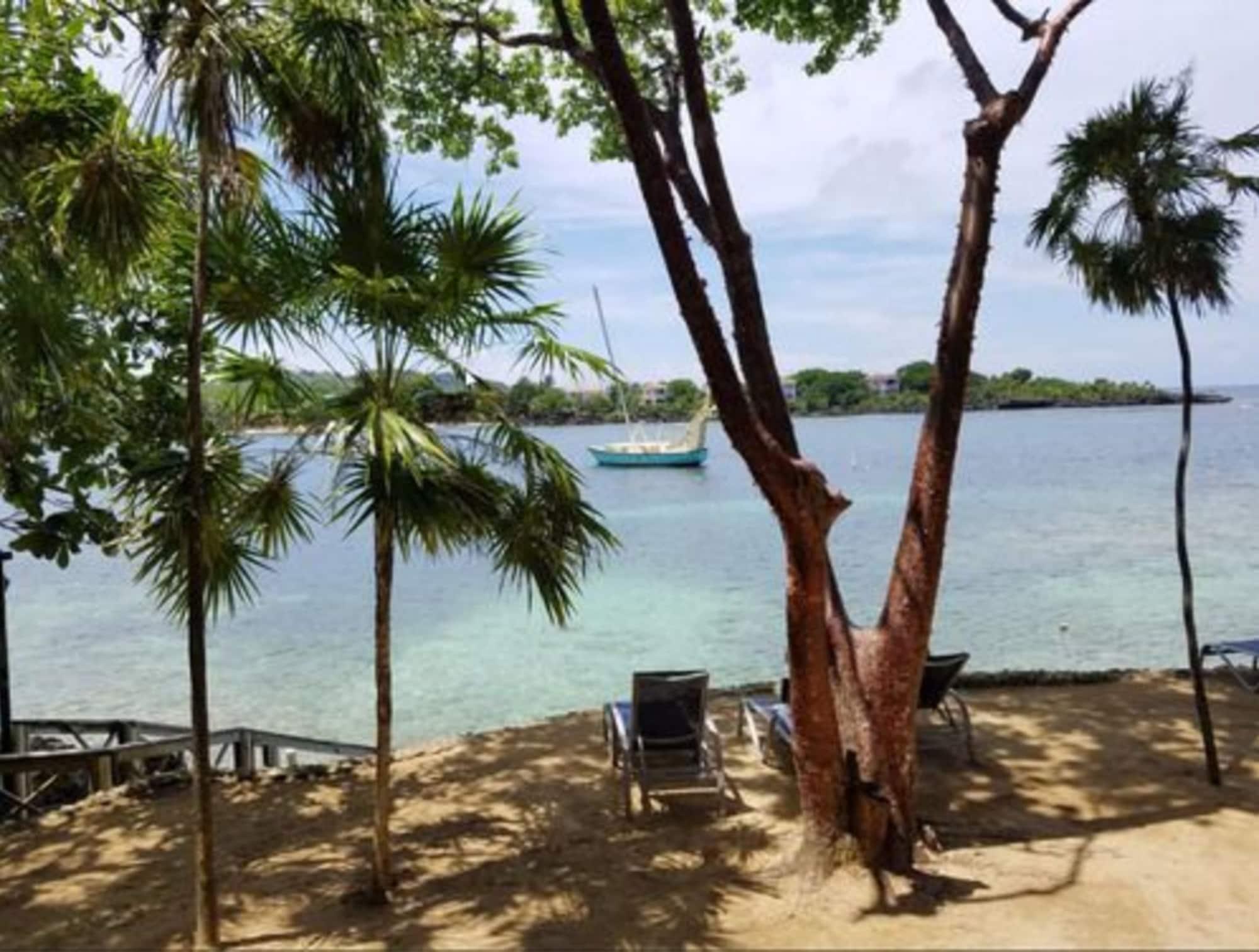 Playa Half Moon Resort