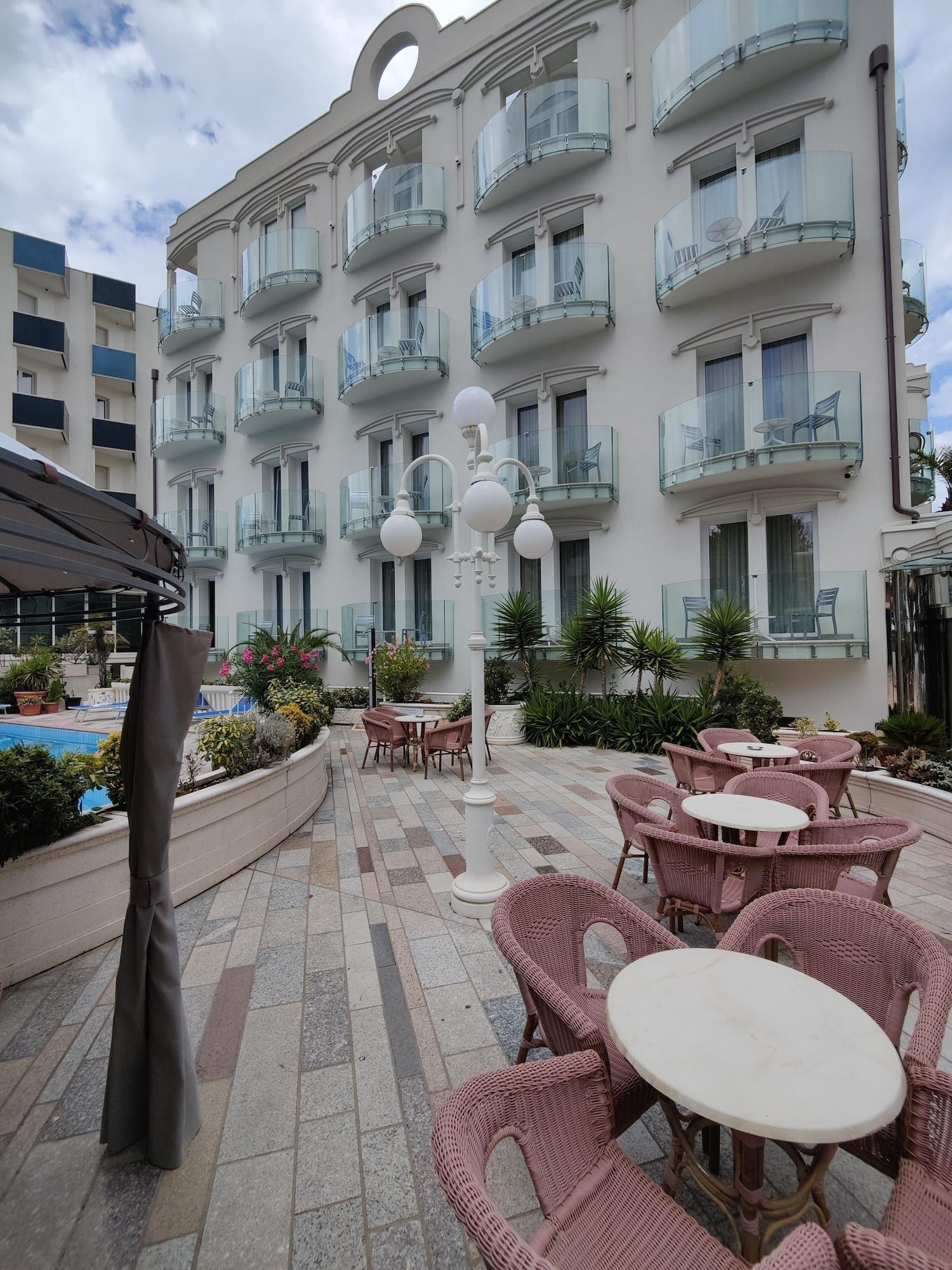 Vista Exterior Hotel Ambassador