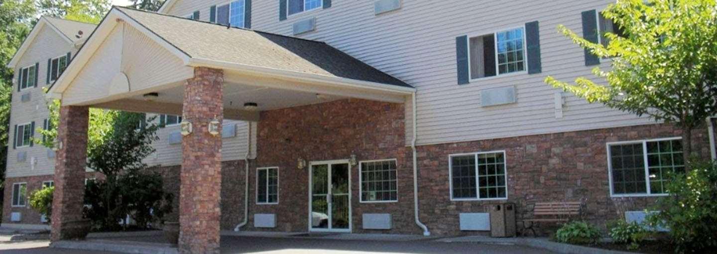 Vista Exterior Spark by Hilton Tumwater