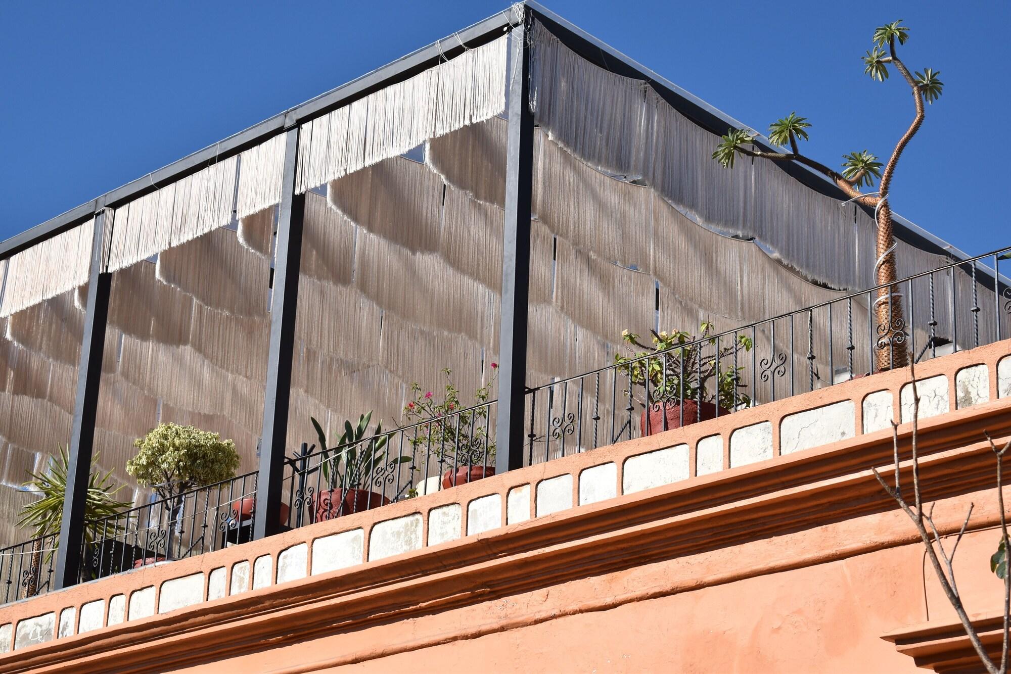 Vista Exterior Parador Monte Carmelo