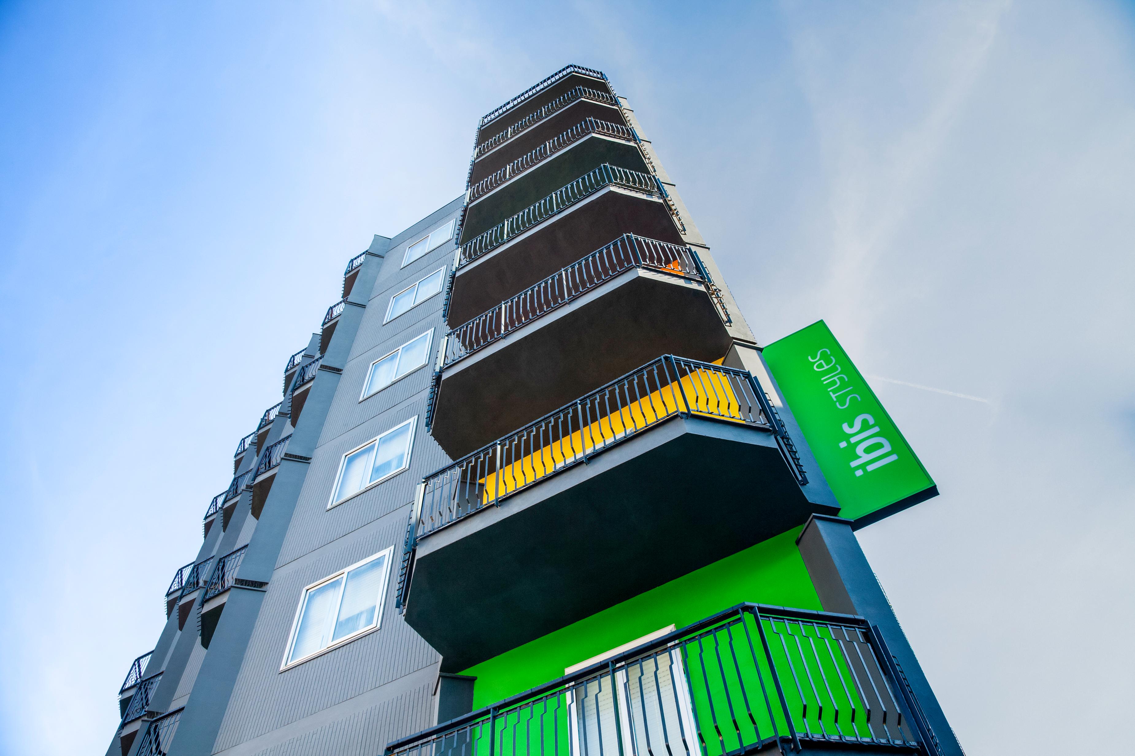 Vista Exterior ibis Styles Brindisi
