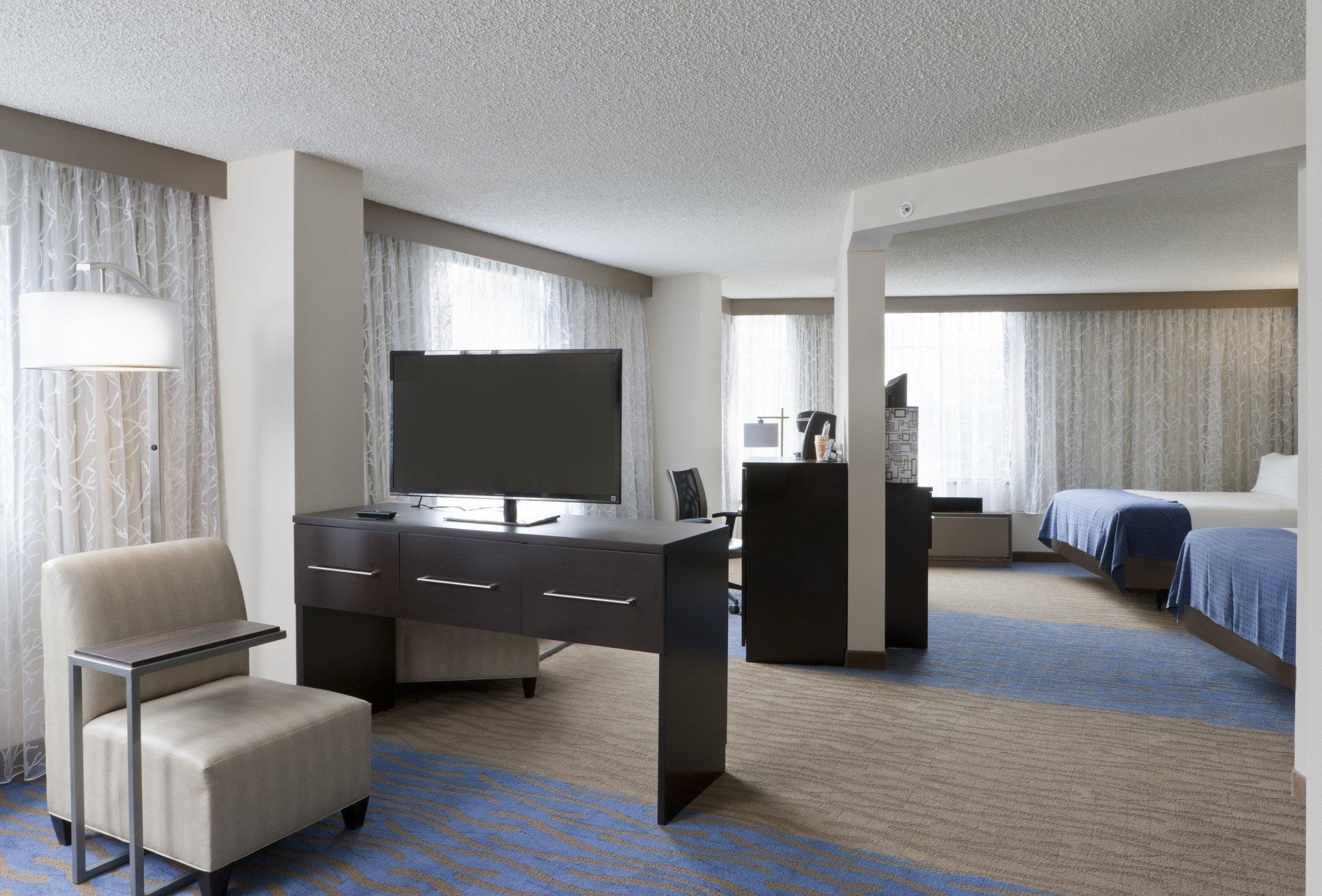 Guest room Holiday Inn Washington Capitol - Natl Mall, an IHG Hotel