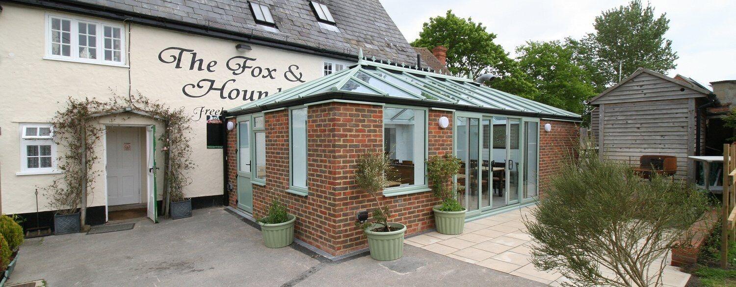 Vista Exterior The Fox and Hounds
