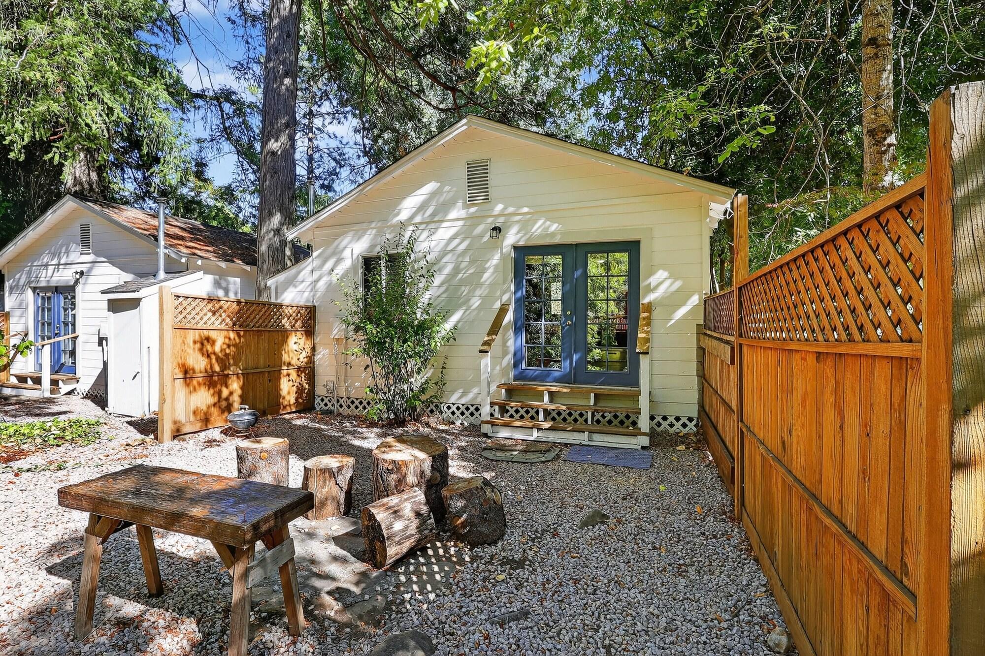 Comodidades del Alojamiento Rouge Cobb Mountain Hotel - Cabin 1