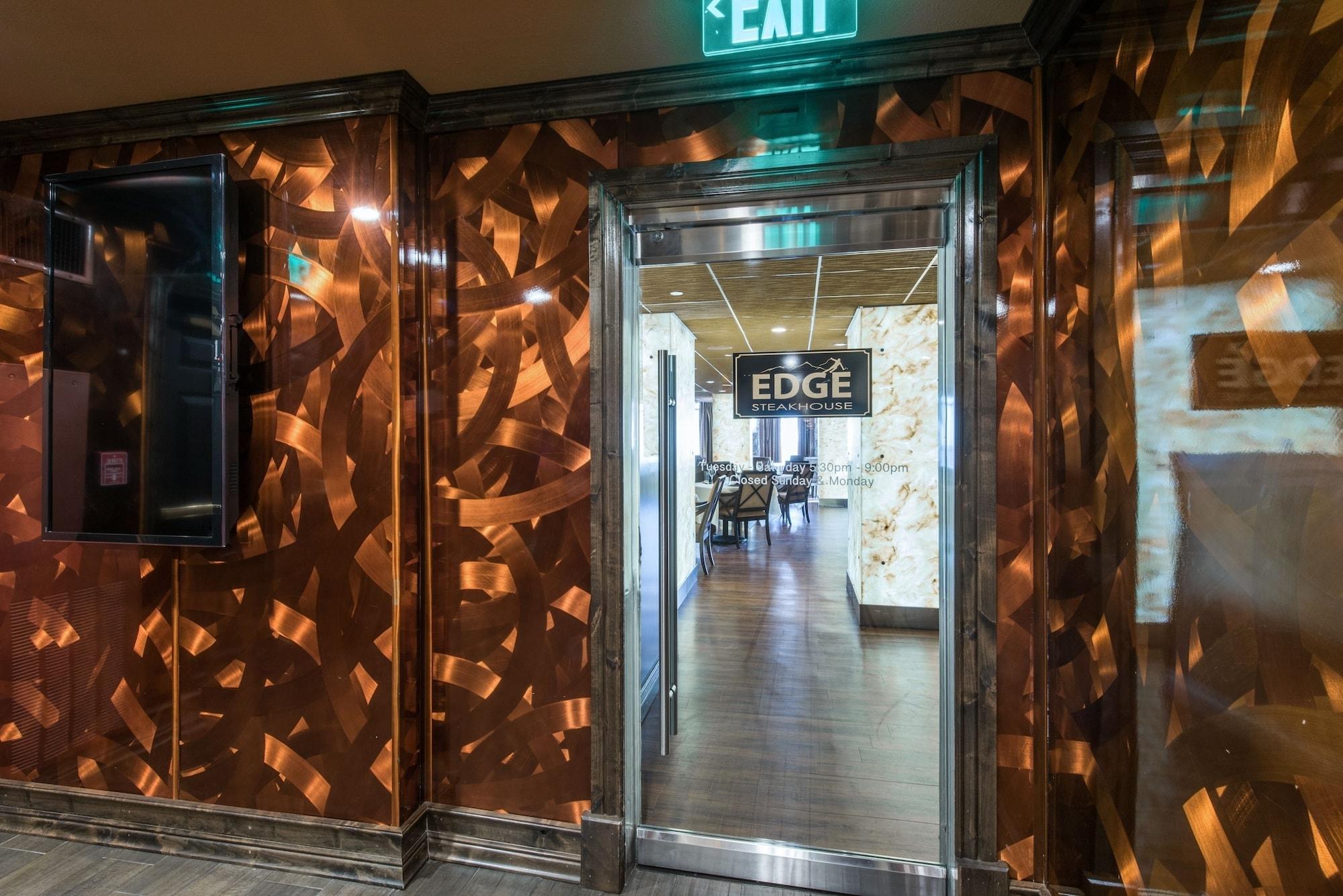 Restaurant Canyons Village Condos by All Seasons Resort Lodging