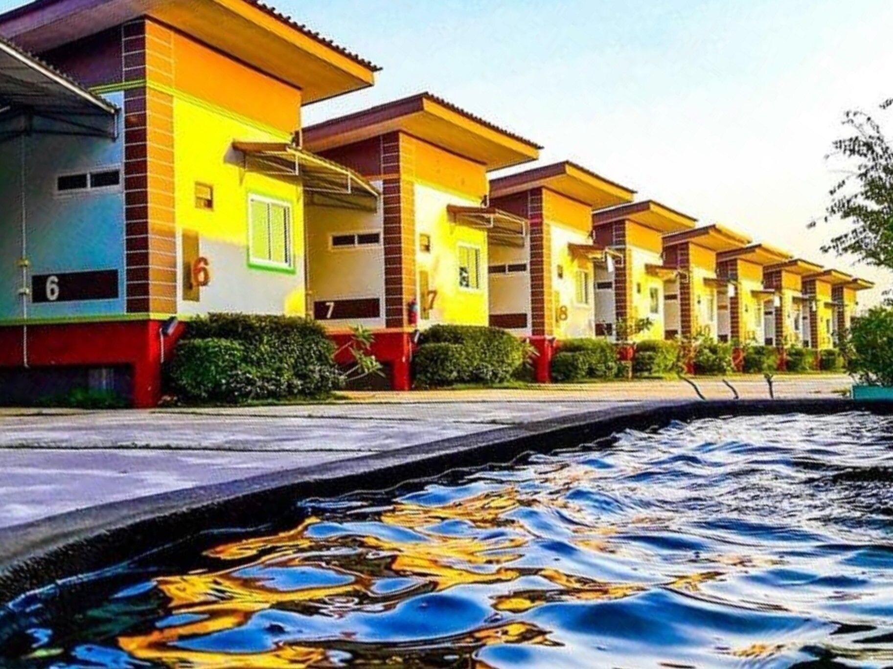 Varios Safe House Phatthalung Resort
