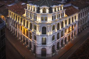 Alojamiento - Parc Royale Suites Hotel