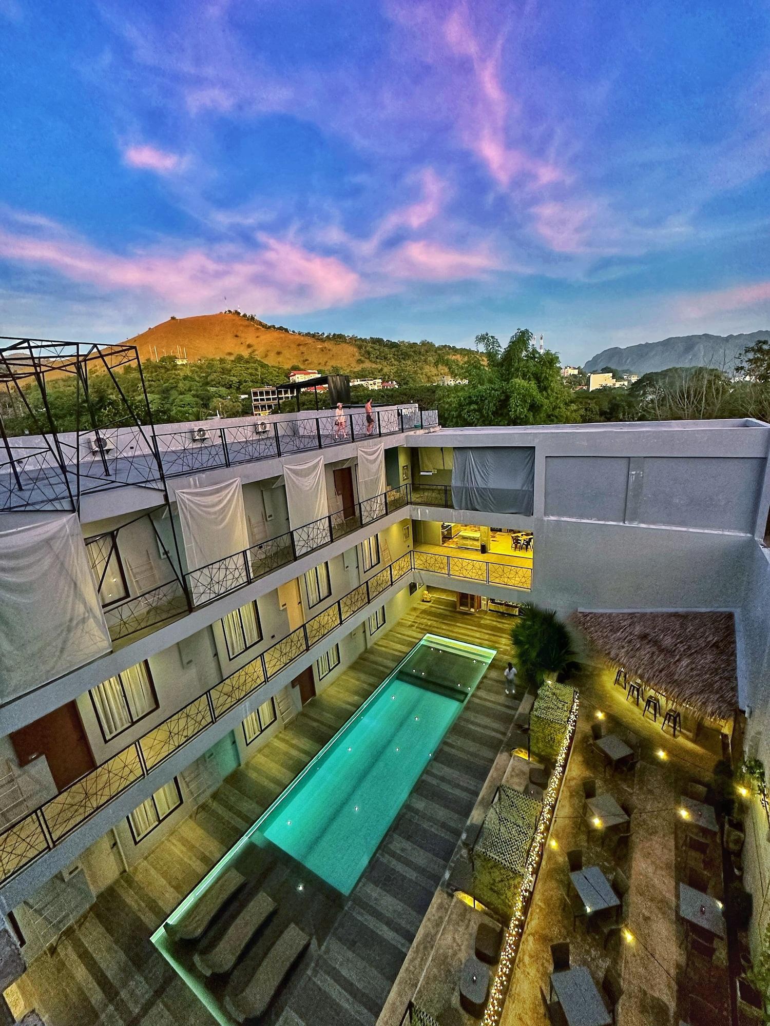 Varios Zenvea Hotel Coron