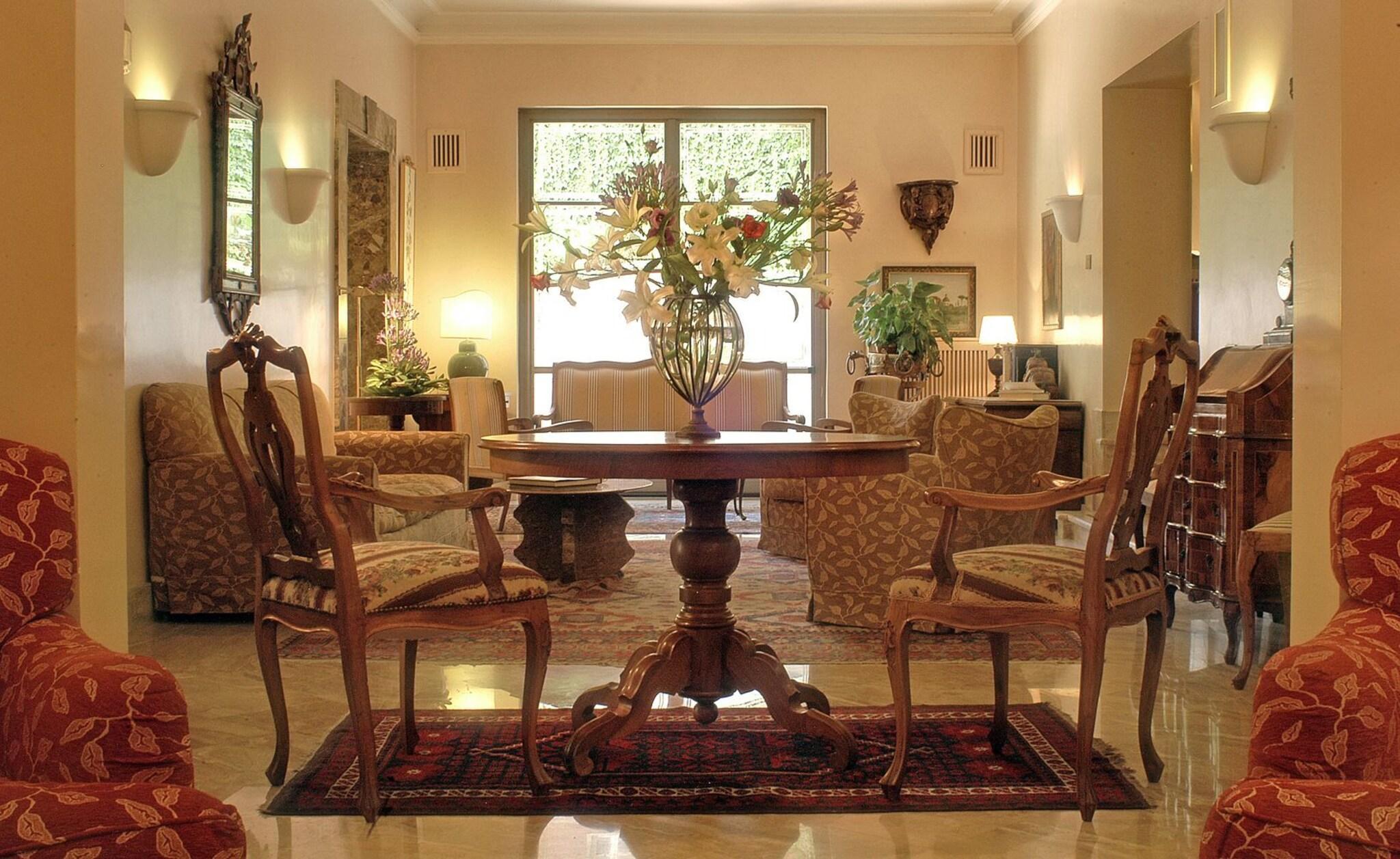 Vista Lobby Hotel Lancelot