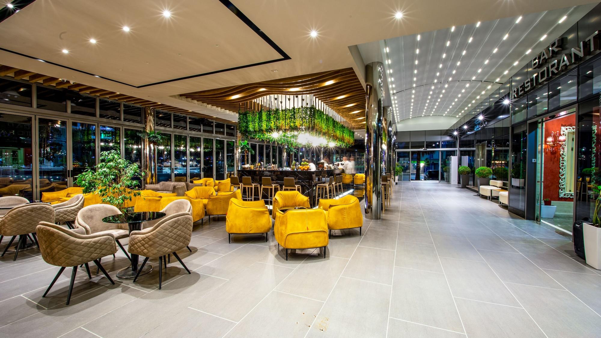 Bar/Salón Hotel Fieri