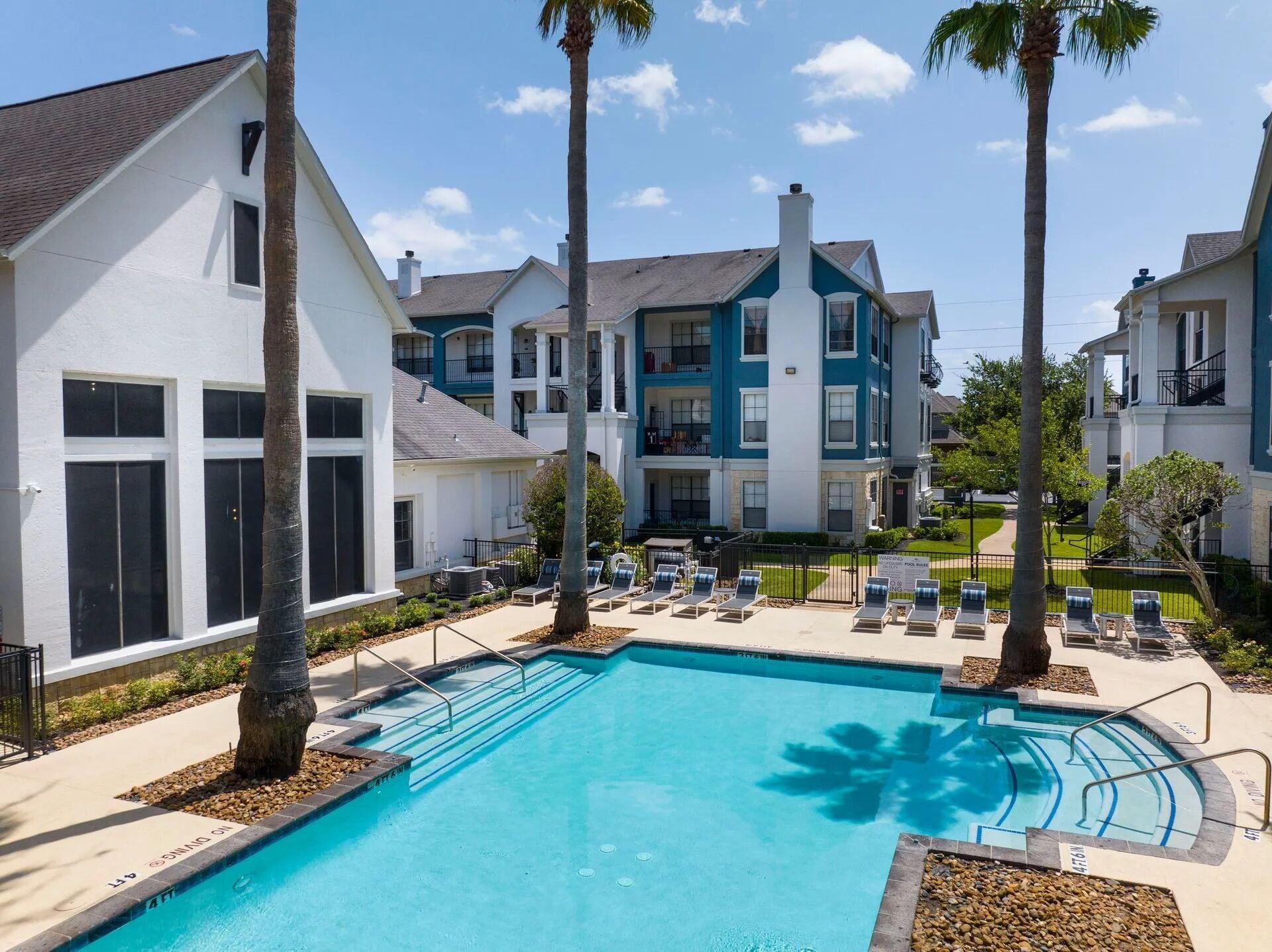Varios Landing Apartments Houston
