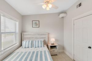 Alquiler Vacacional - RIVERFRONT community in COCOA BEACH with short  walk to the beach!!