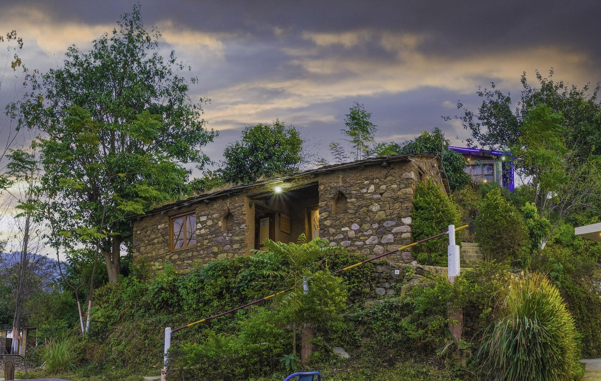 Vista Lobby LaHermitage Resort