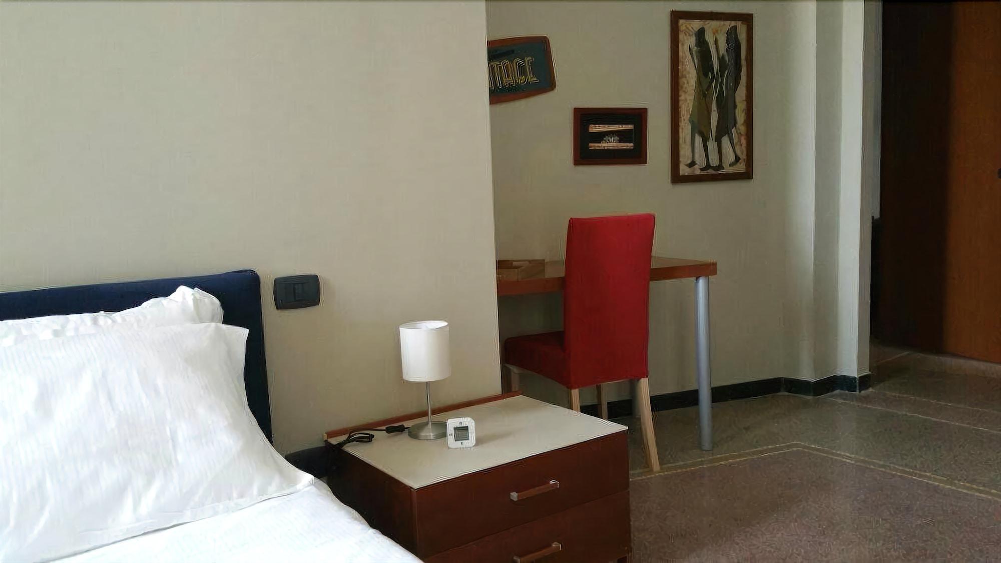 Vista Lobby Luna Rooms