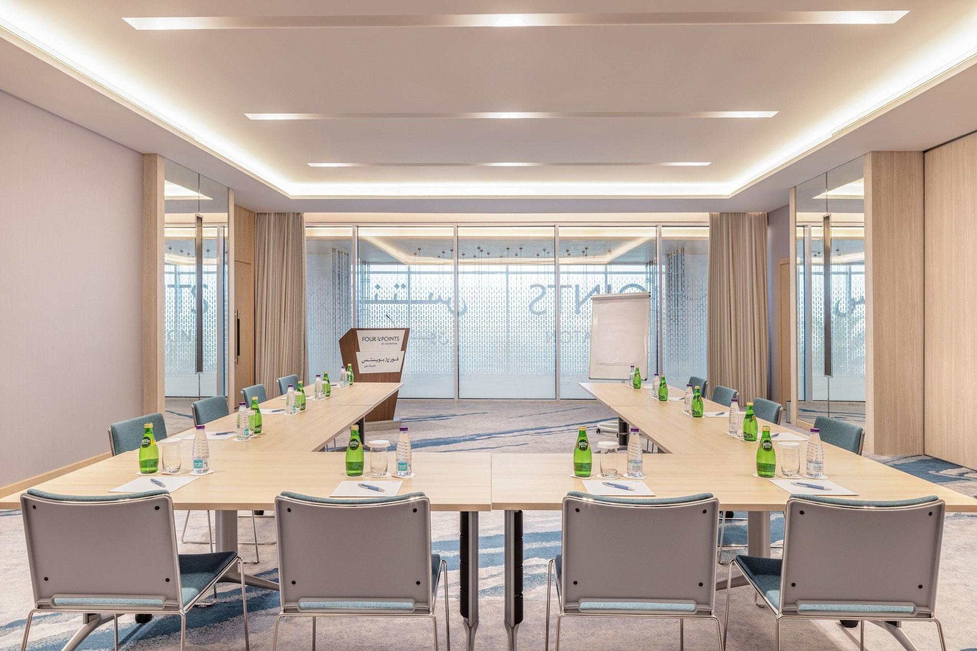 Sala de Reuniones Four Points by Sheraton Jeddah Corniche