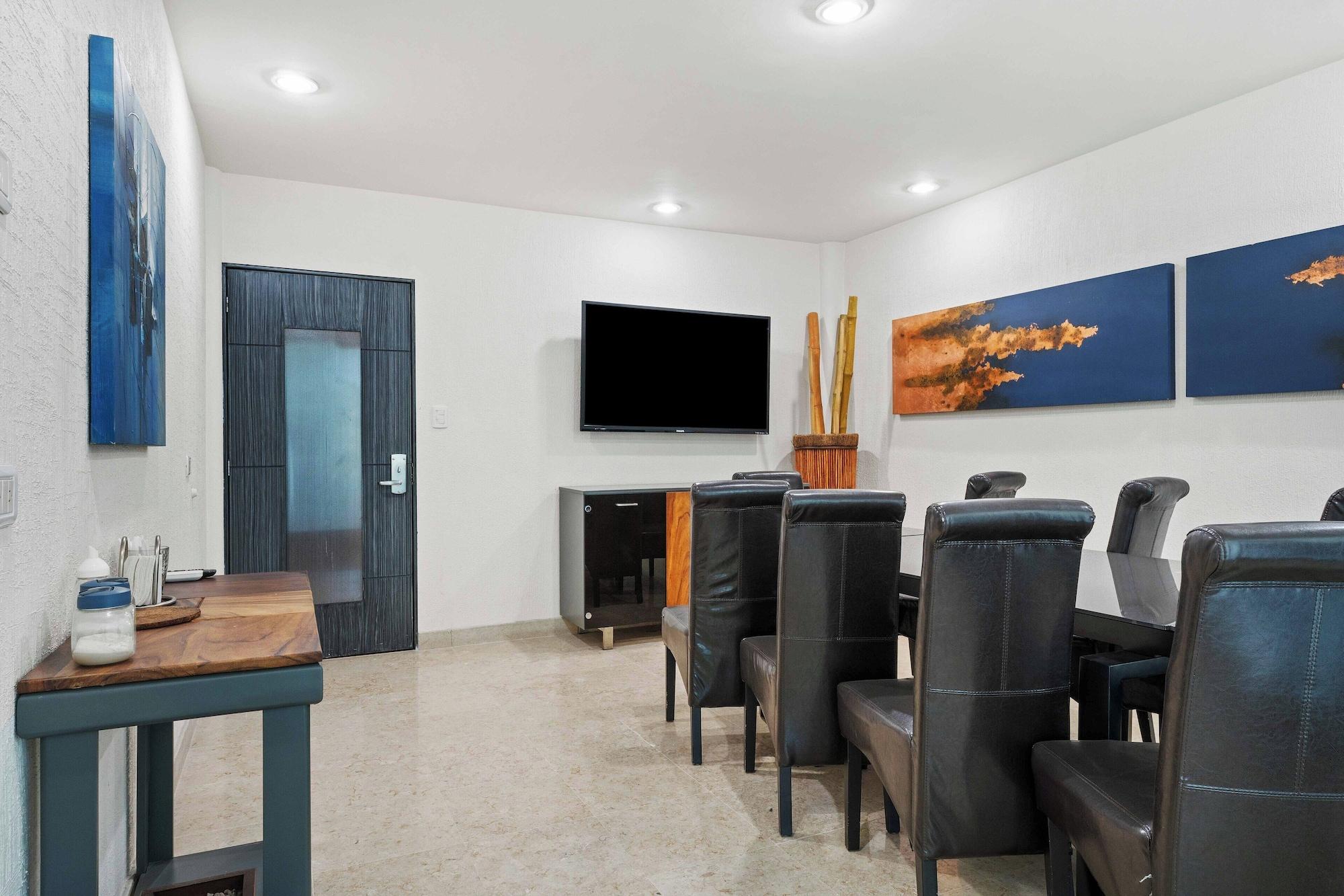 Sala de Reuniones Home Suites Rotarismo