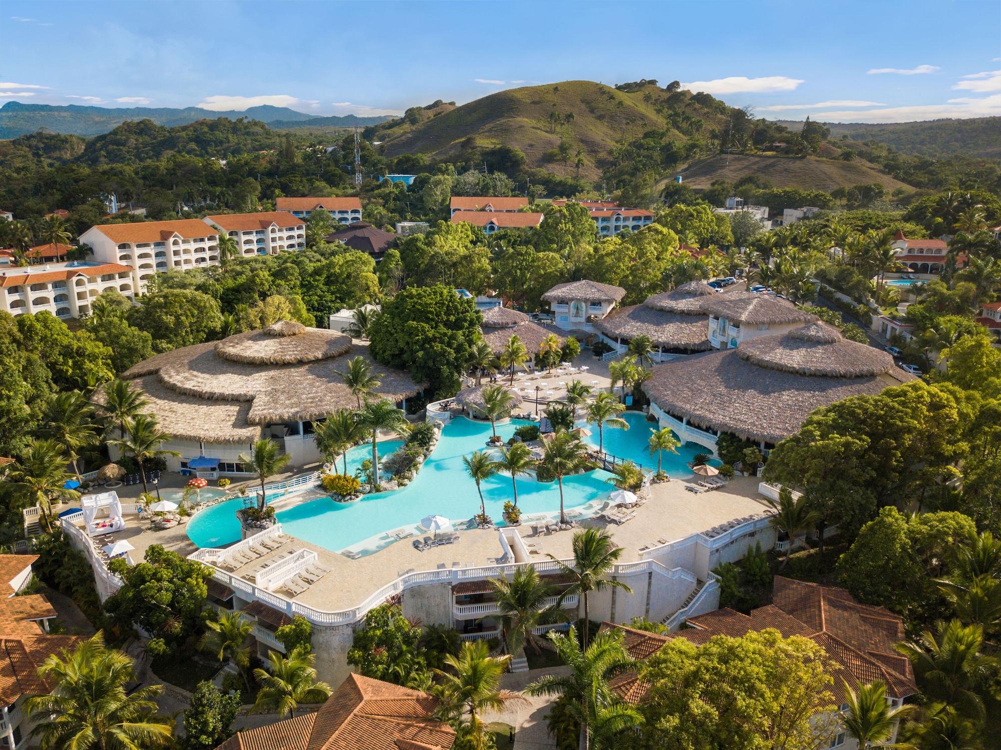 Vista Exterior Cofresi Palm Beach & Spa Resort All Inclusive