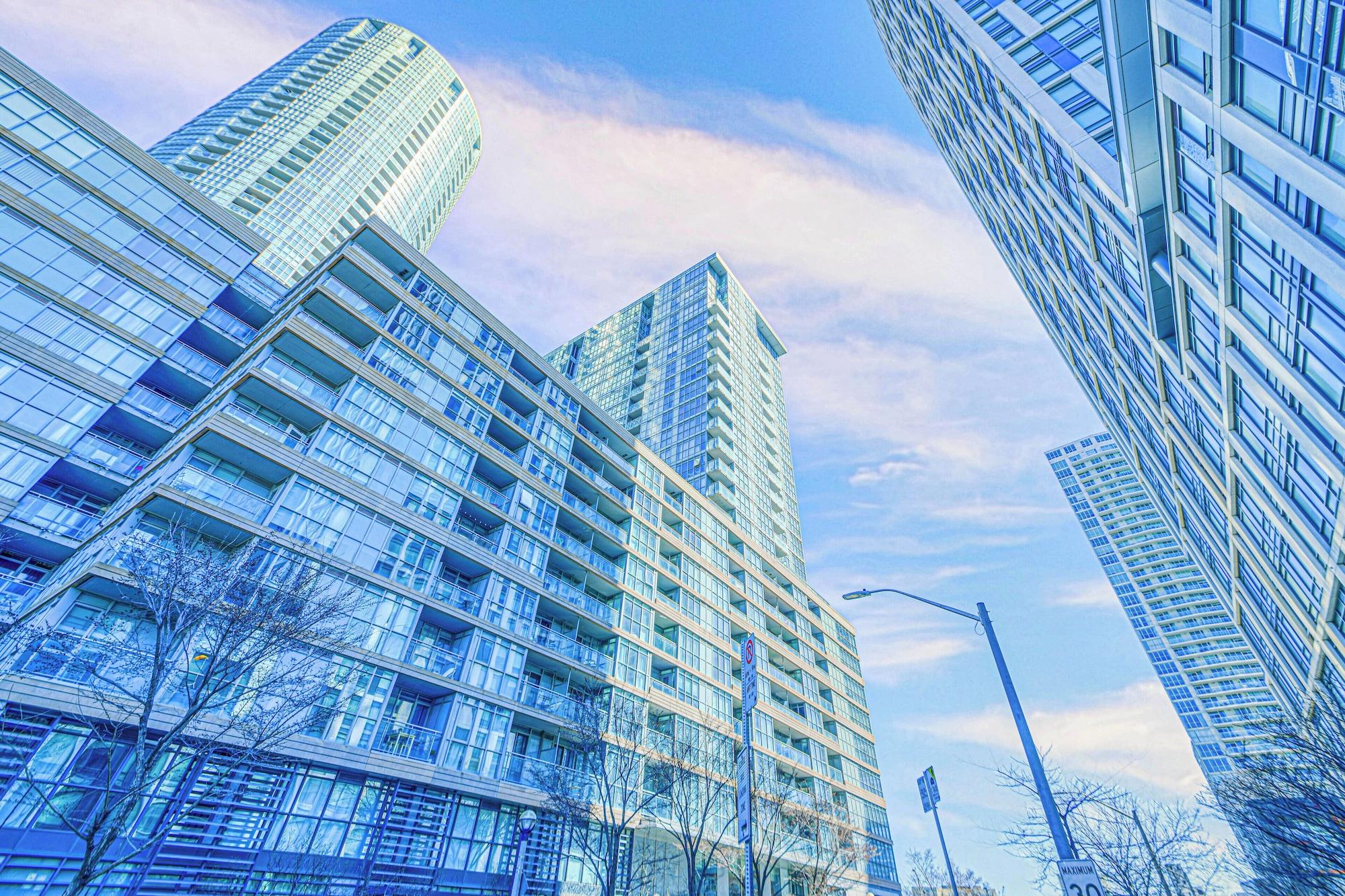 Vista Exterior Panorama Suites-Fort York