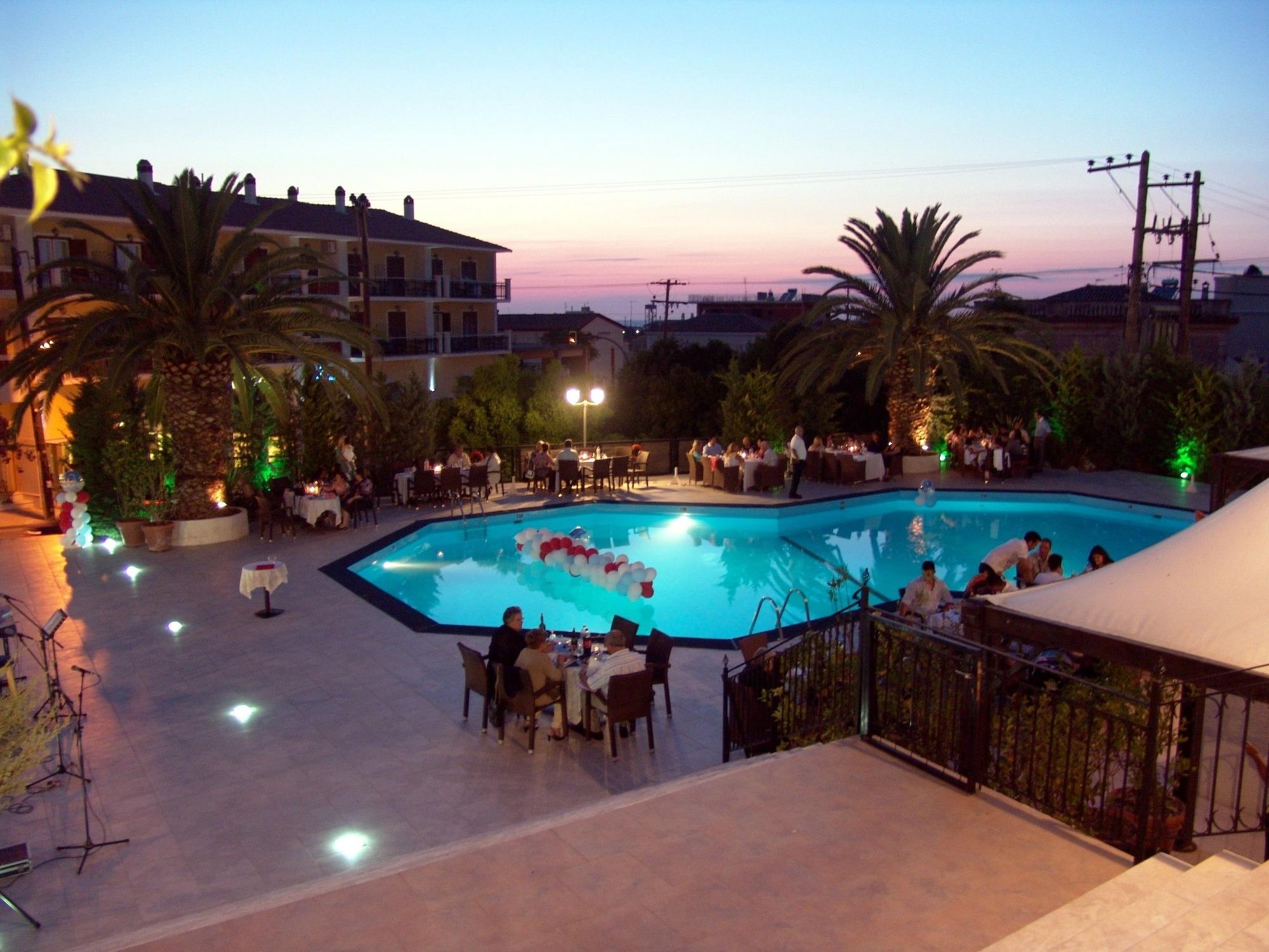 Vista Piscina Hotel Merope
