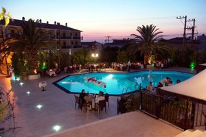 Alojamiento - Hotel Merope