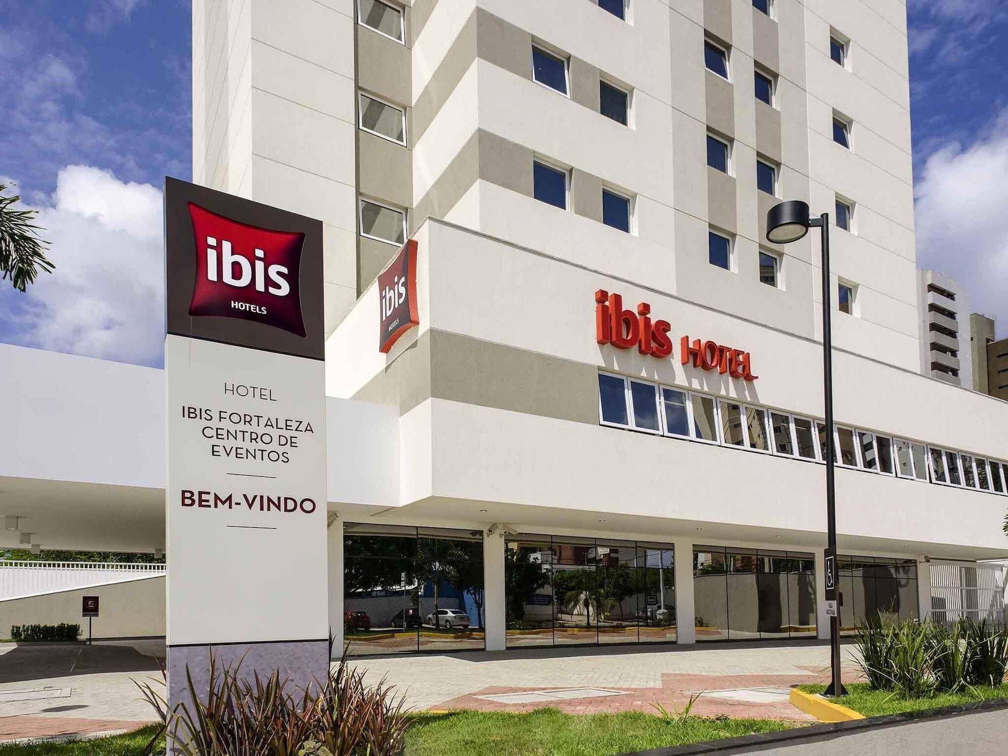 Vista Exterior Ibis Fortaleza Centro De Eventos