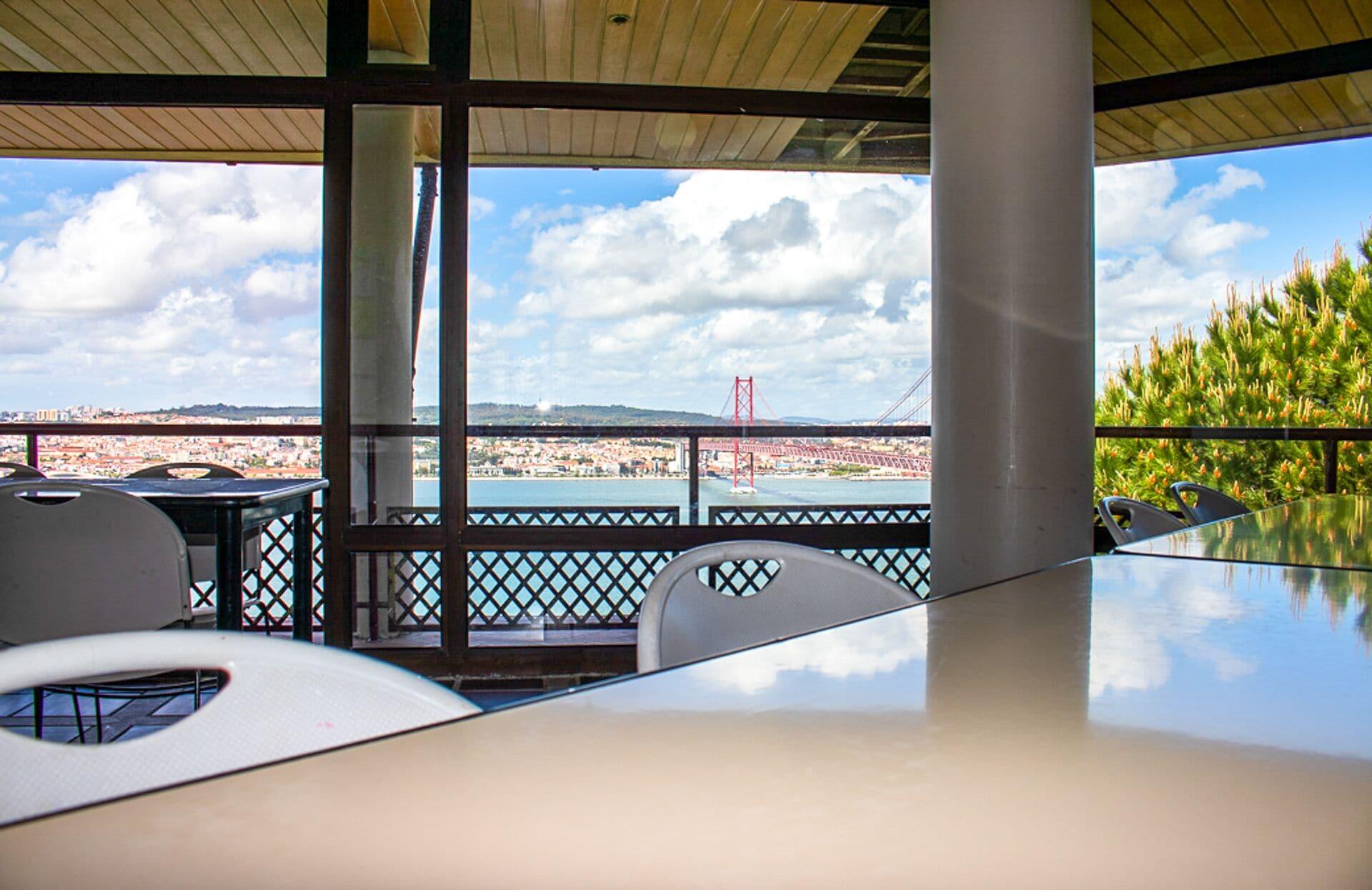 Restaurant HI Almada - Pousada Juventude - Hostel