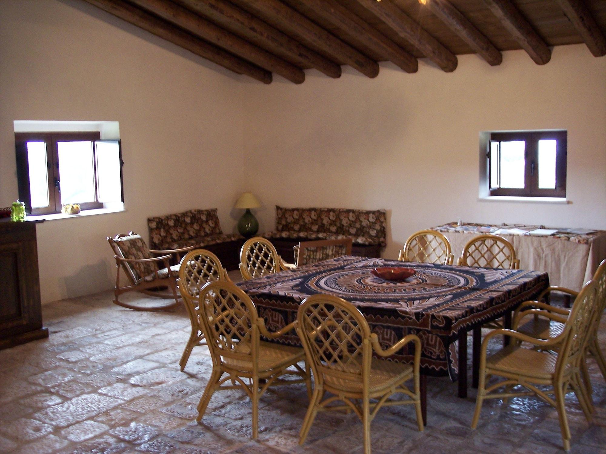Sala de Reuniones Case di Cutalia