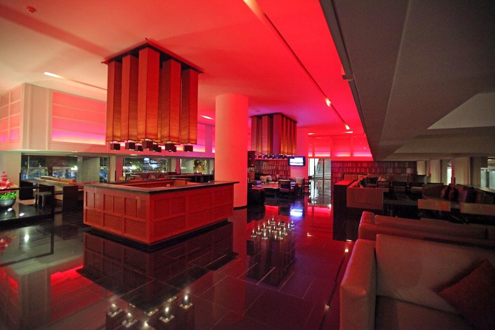 Bar/lounge Ramada Plaza Menam Riverside