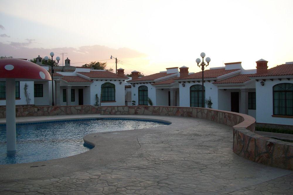 Pool view Hotel Real de San José