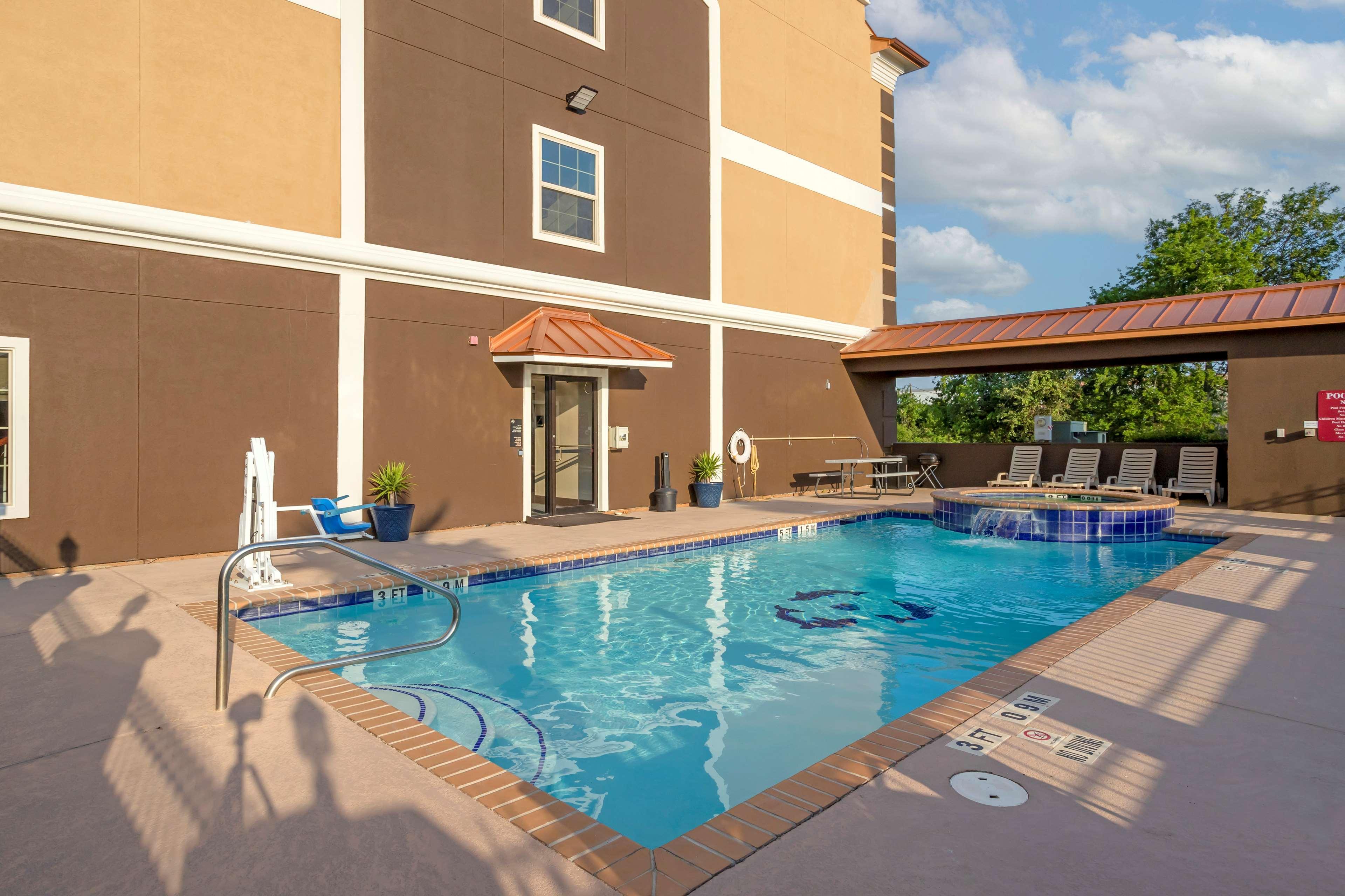 Vista Piscina Best Western Texas City
