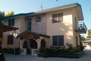 Alojamiento - PC ENTREPRISES Hotel