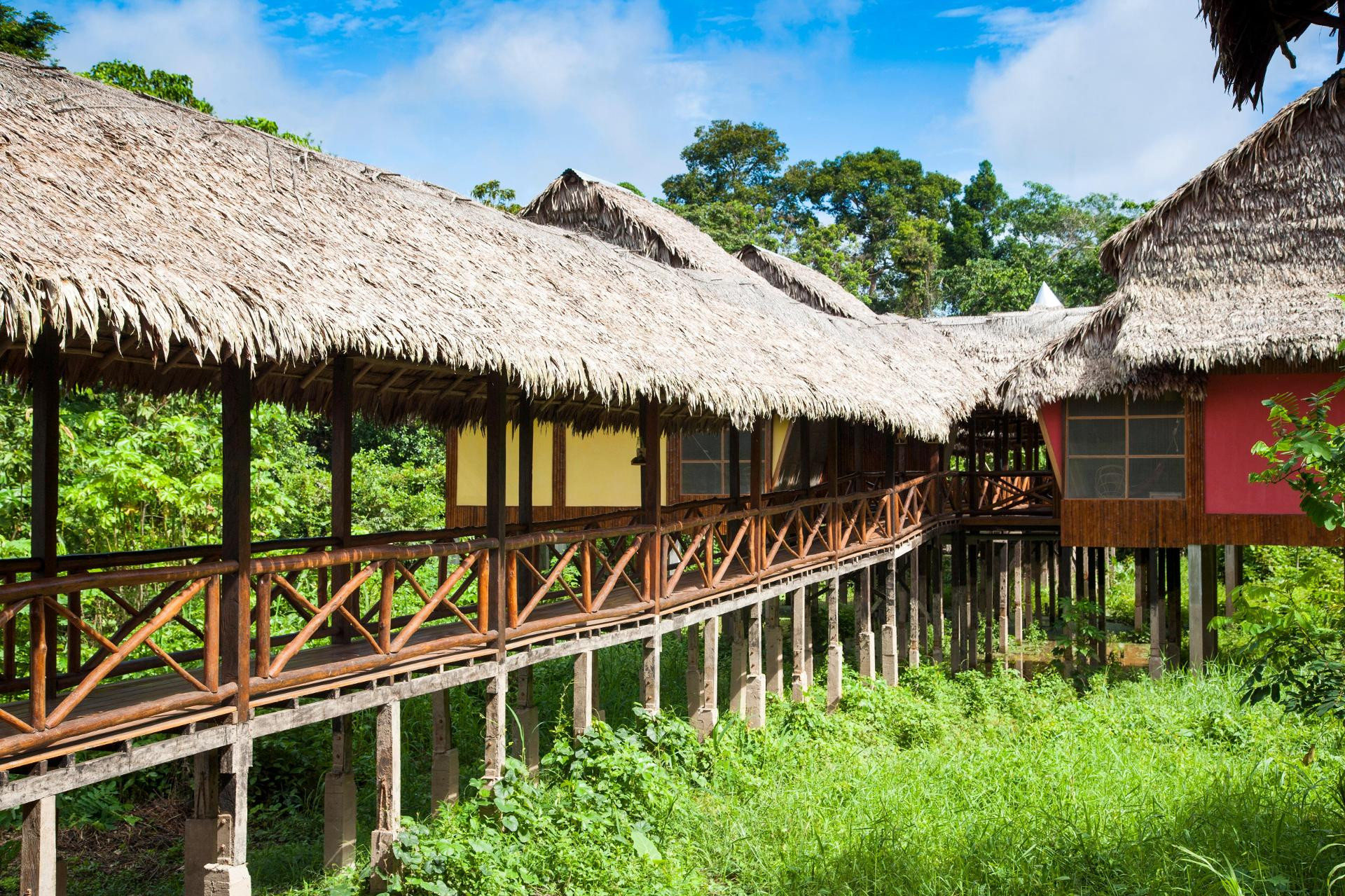 Vista Exterior Heliconia Amazon River Lodge